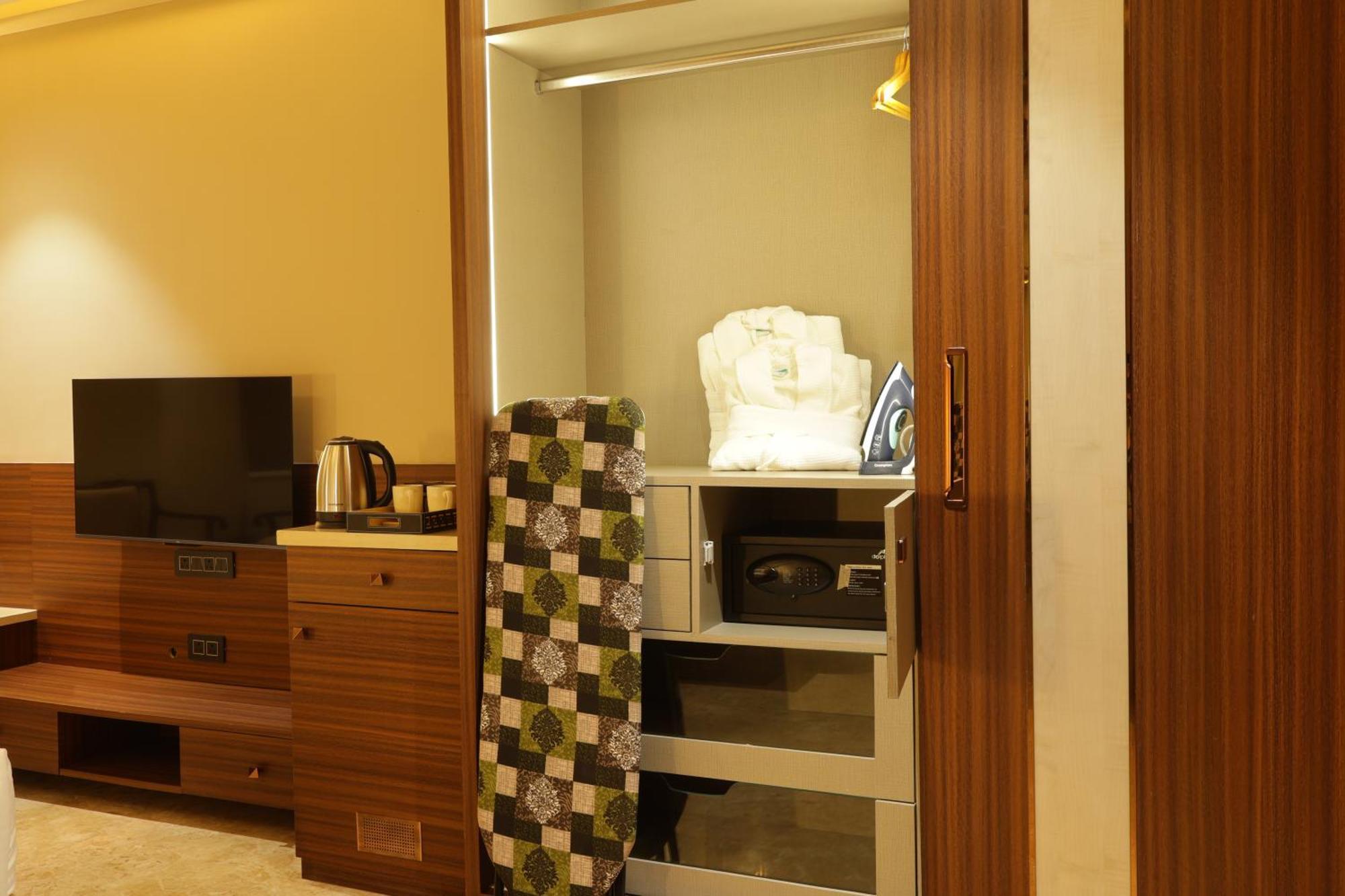 Suramya Homestay Bhopal Exterior foto